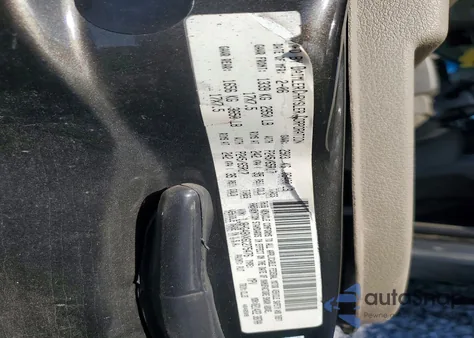 2006 Jeep Commander z USA, uszkodzony, nr VIN 1J8HG48NX6C275476